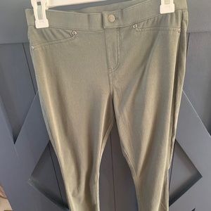 Hue Olive Green Leggings